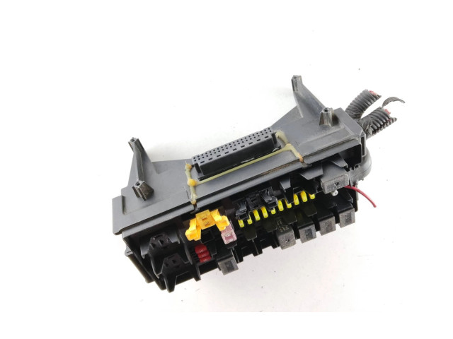 Блок предохранителей 04692167AB, 0001131644 Jeep Cherokee III KJ