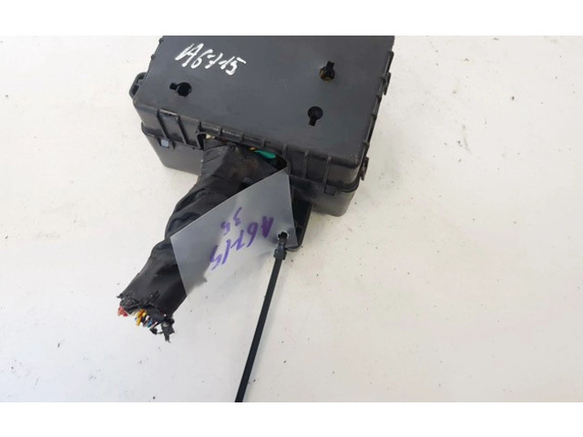 Блок предохранителей  6211008000, 6211008000   SsangYong Rexton    