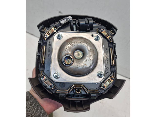 Подушка безопасности водителя 1043665 Jeep Renegade