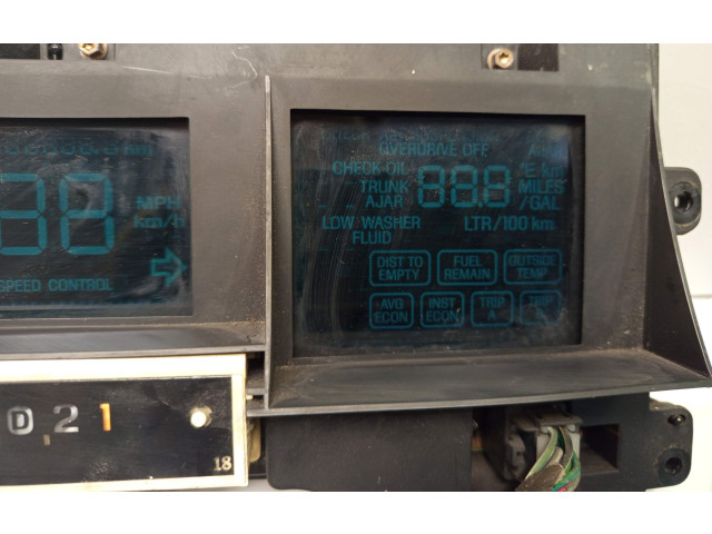 Přístrojová deska Lincoln Town Car 1994 F3VF10849FA