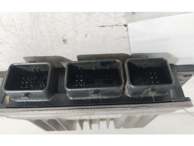 Блок управления двигателя 8200513058, 6288914   Dacia Logan Pick-Up