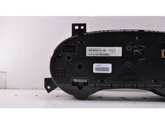 Панель приборов P68055682AG   Chrysler Town & Country V       