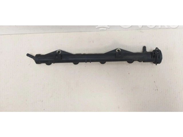 Топливная рампа 032133319A, 032133319A   Volkswagen Polo III 6N 6N2 6NF   для двигателя AHS