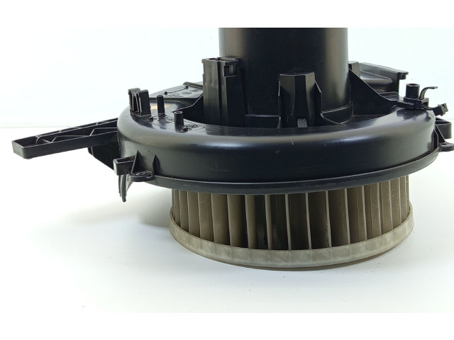 Вентилятор печки 6Q1820015C, BEHR Skoda Fabia Mk1 (6Y)