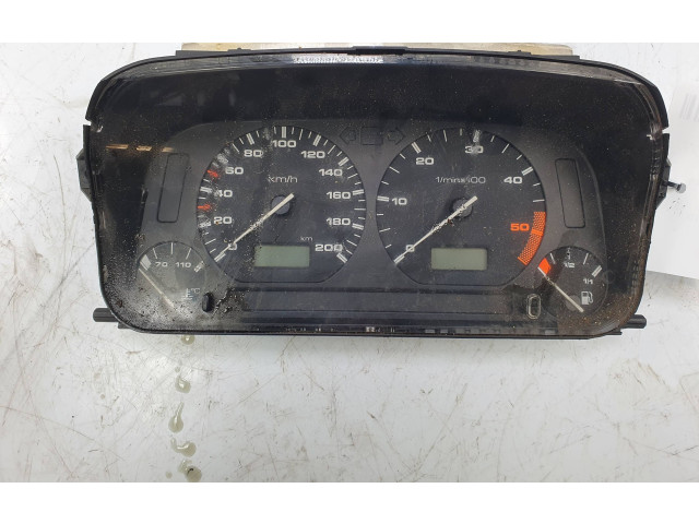 Přístrojová deska Volkswagen Caddy 2003 87001323