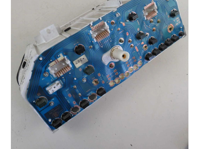 Панель приборов MR240571 Mitsubishi Space Runner