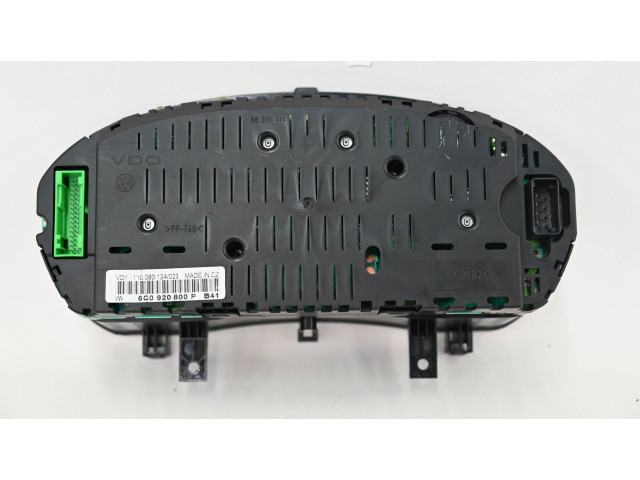 Přístrojová deska Volkswagen Polo IV 9N3 2002 88311330, 6Q0920800P