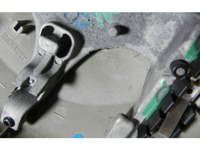 Руль Renault Scenic II -  Grand scenic II  2003 - 2006 года 8200106306H, 8200282593B      