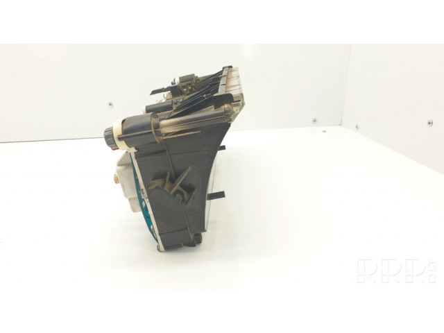 Панель приборов 81117434, 88471066 Audi 80 90 B2