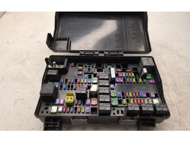 Блок предохранителей P68194607AD Jeep Grand Cherokee