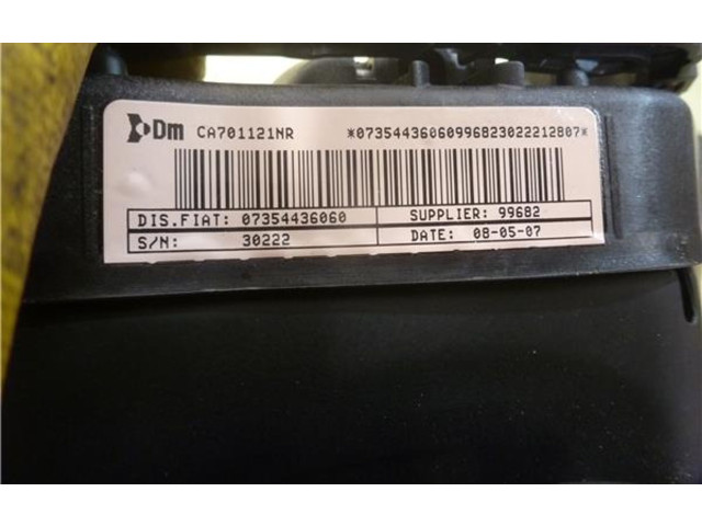 Подушка безопасности водителя 7354436060 Fiat Linea