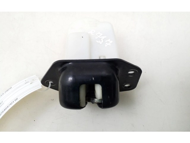 Zámek zadních dveří Nissan Juke I F15 2014