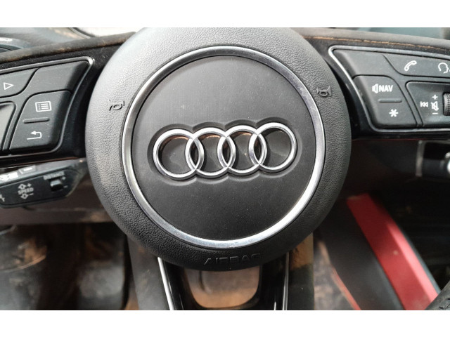 Подушка безопасности водителя    Audi Q2 -