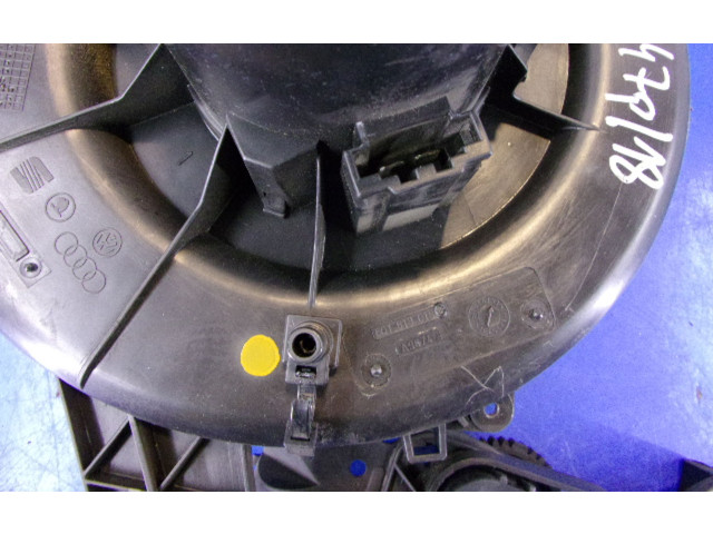 Вентилятор печки    6Q1819015C, 6Q1819015C   Skoda Fabia Mk1 (6Y)