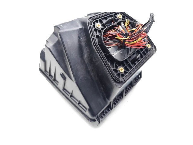 Блок предохранителей 13144736 Opel Meriva A