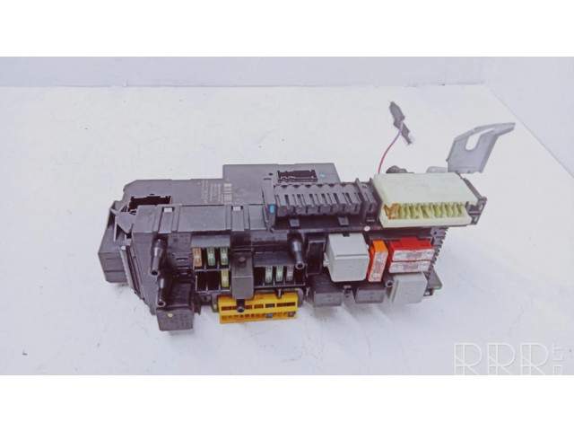 Pojistková skříňka 2049000902, 2045458732 Mercedes-Benz C W204 2009