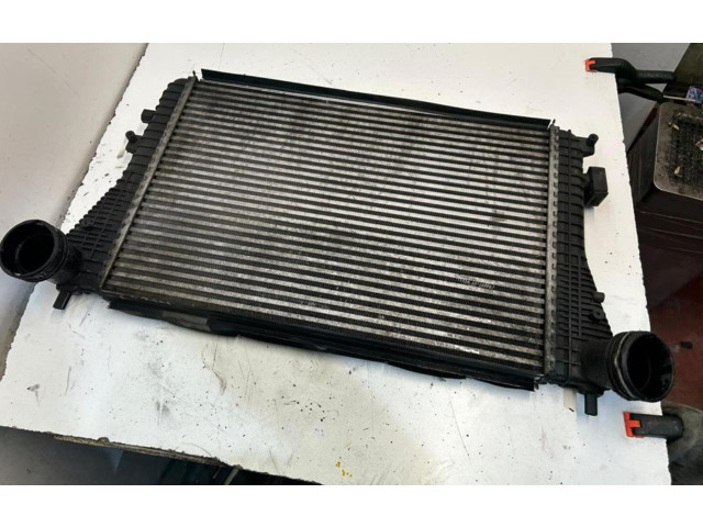 Интеркулер  1K0145803A   Audi A3 S3 8P 