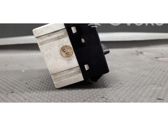 Дисплей    7700421037   Renault Clio II