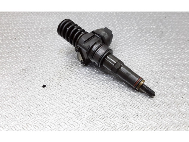 Форсунка 038130073BN Audi A3 S3 A3 Sportback 8P