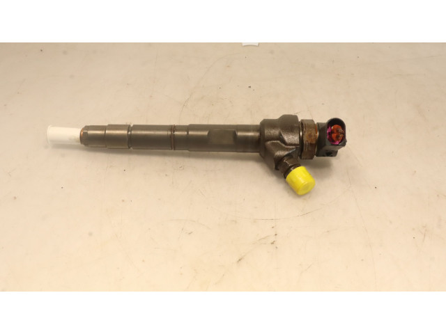 Форсунка 0445110369    Volkswagen PASSAT B7  CFGB 