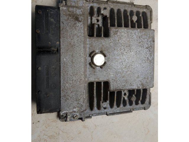 Блок управления двигателя 03F906070HK, 5WP44826 Skoda Fabia Mk2 (5J)