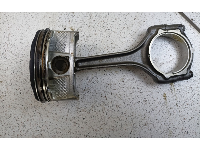 Píst Dodge Grand Caravan