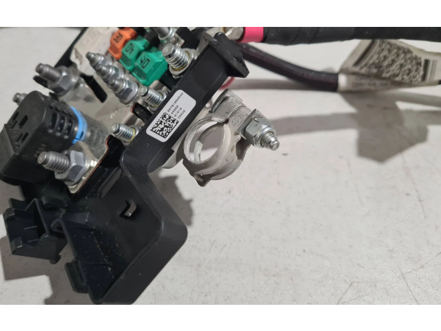 Блок предохранителей 06701050540 Maserati Levante