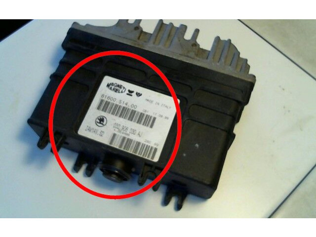 Řídící jednotka 032906030AJ Skoda Felicia I 2000