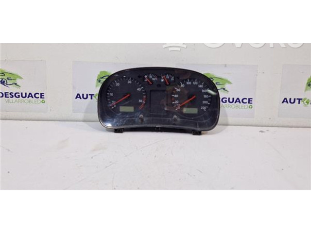 Панель приборов 1J0920801E, 110008957036   Volkswagen Bora       