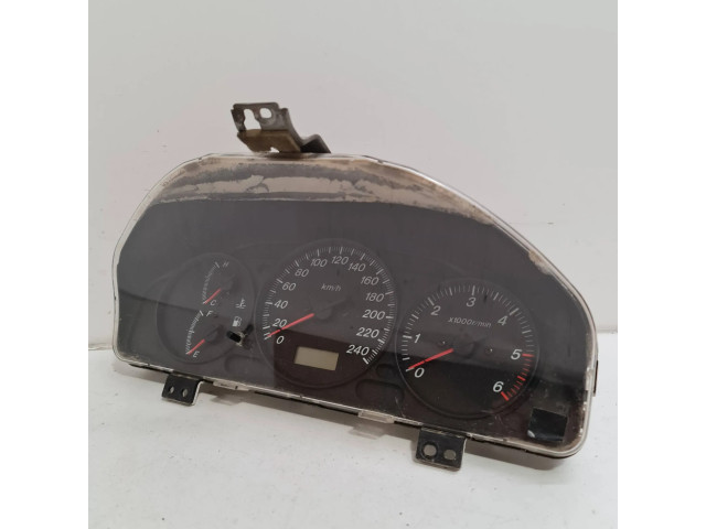 Панель приборов Mazda 626