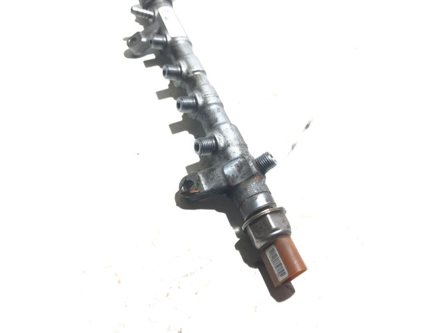 Топливная рампа 03L130089Q, 2J00000705   Audi A5 Sportback 8TA   для двигателя CGLC