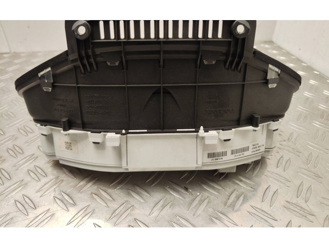 Панель приборов 31327751 Volvo S60