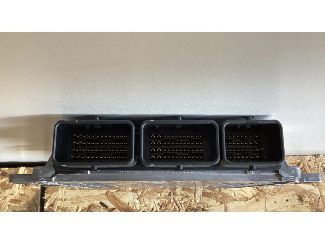 Řídící jednotka ETC71136N Nissan GT-R 2010