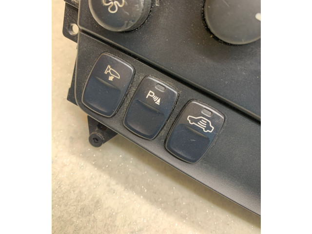 Блок управления климат-контролем 30746022, 07W03E06   Volvo XC70