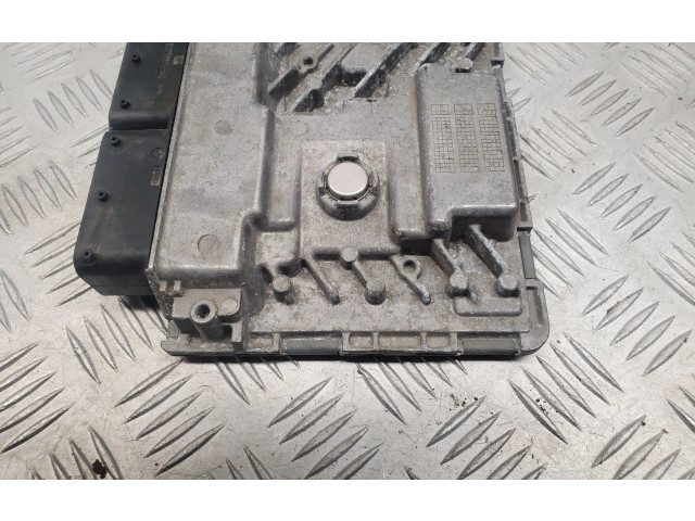 Блок управления двигателя 8W0906259J   Audi A5