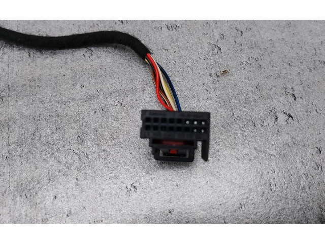 Зеркало электрическое Volkswagen Touran II 2010 - 2016 года