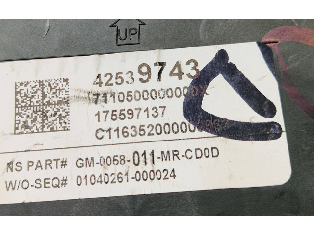 Панель приборов 42539743 Buick Encore I