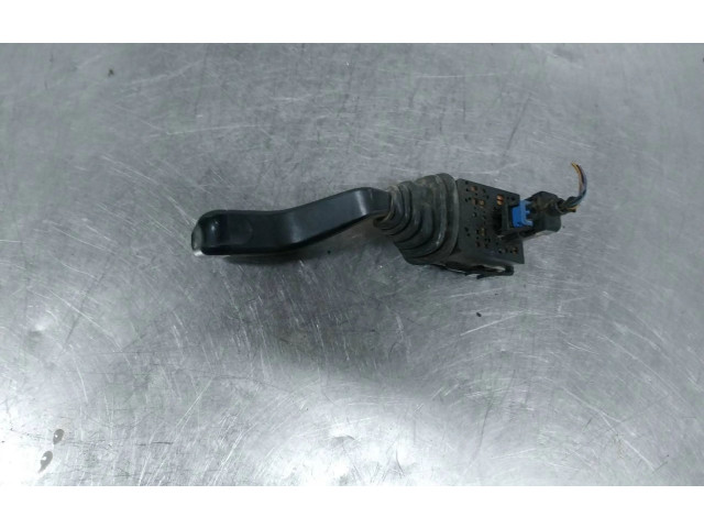 Ручка стеклоочистителей 09185417   Opel Combo C