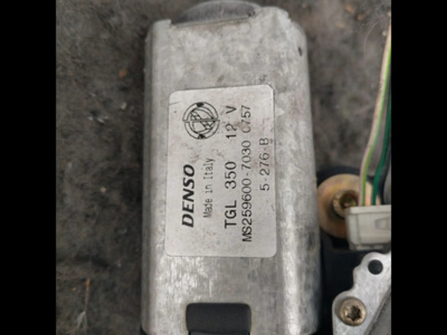 Моторчик заднего дворника 51848464    Fiat Idea