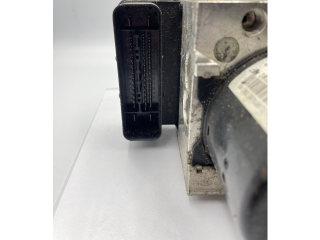 Блок АБС 6852747, 6852748 BMW X3 F25 2010 - 2017 года