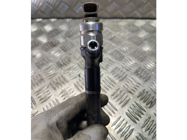 Vstřikovač 236700R030 Toyota Auris 150