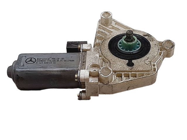 Передний двигатель механизма для подъема окон