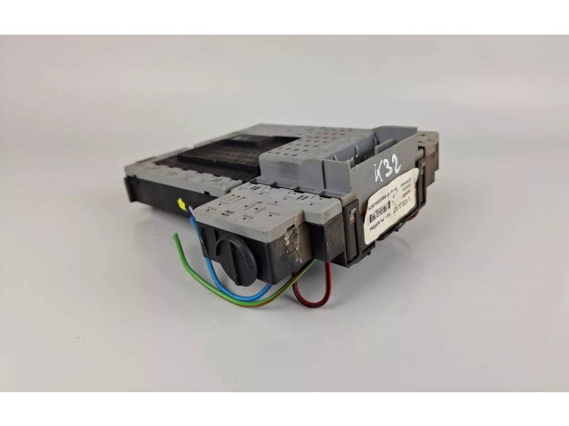 Блок предохранителей 9494594, 9494997 Volvo S80