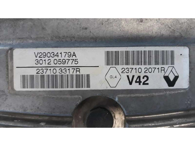 Блок управления двигателя 237102071R Dacia Sandero