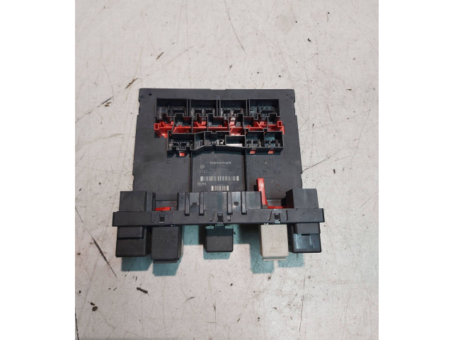 Блок комфорта 3C0937049L, 28022870 Skoda Octavia Mk2 (1Z)