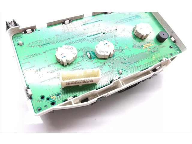 Панель приборов 6404465 Nissan Note (E11)