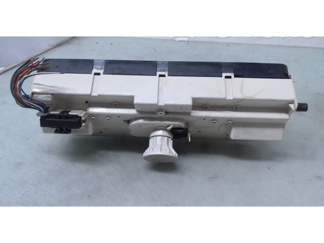 Přístrojová deska Volkswagen PASSAT B3 1991 357919033R