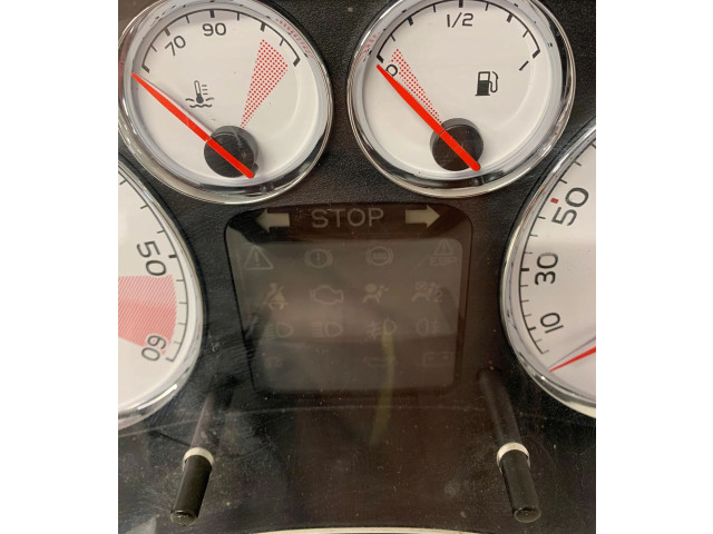 Přístrojová deska Peugeot 307 CC 2006 P9661323180