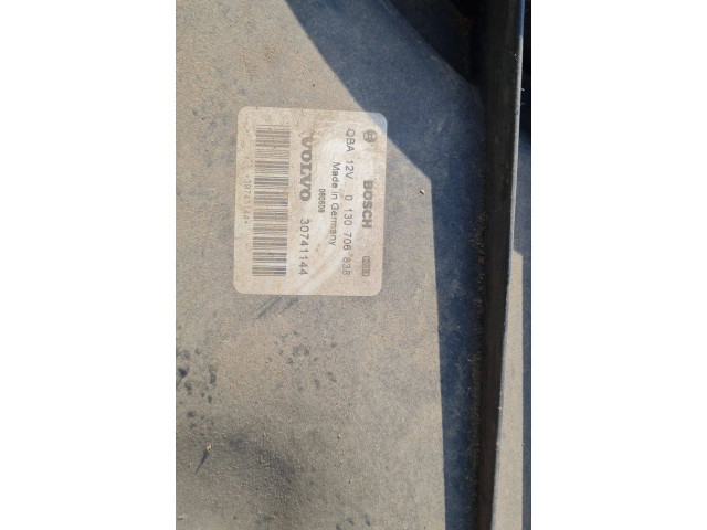 Вентилятор радиатора     30741144    Volvo V70 