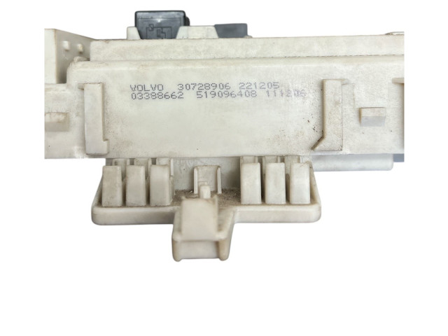   Pojistková skříňka 30728906   Volvo S40 2005